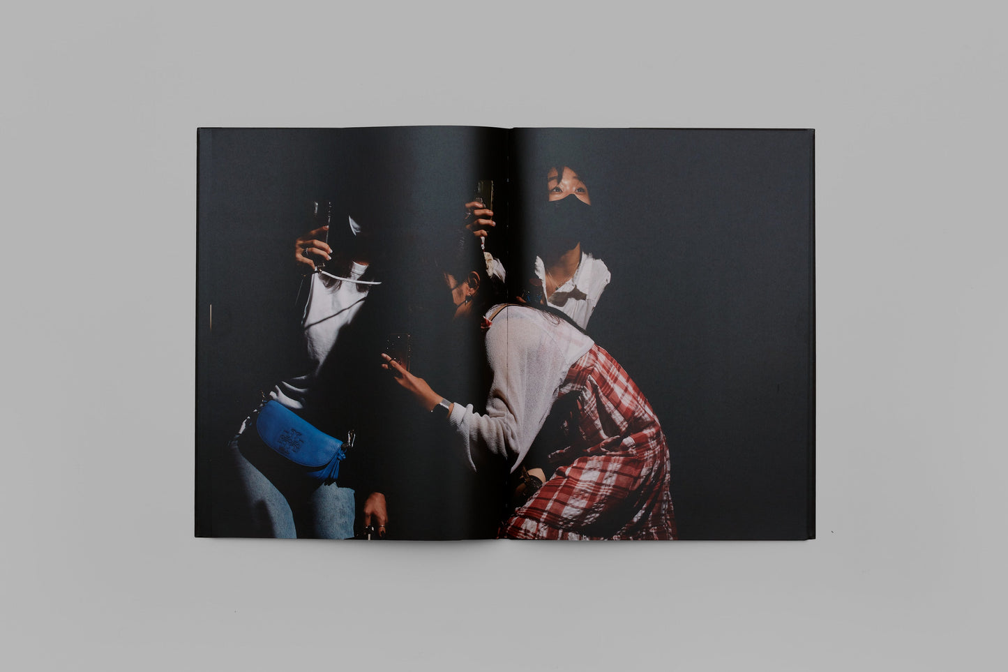 Louis De Belle — Crowd (Special edition)